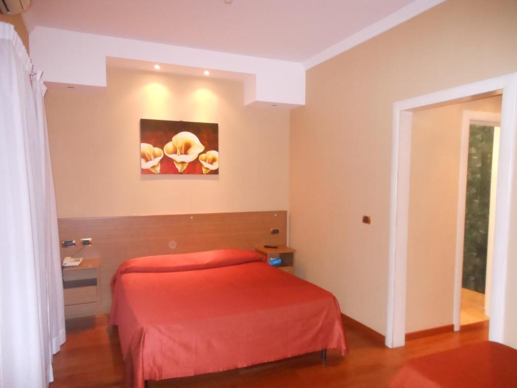 Hotel Ristorante La Lanterna Calvizzano Room photo